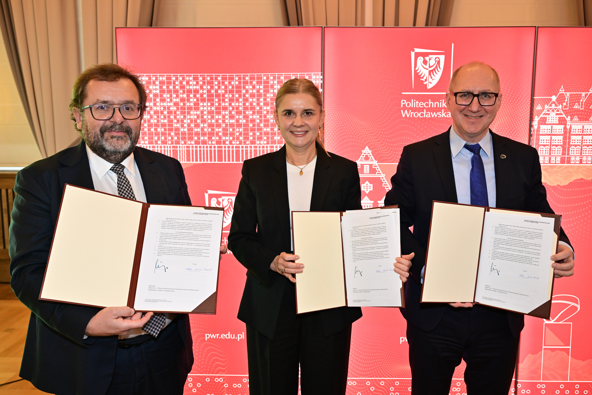 Podpisanie umowy PWr Diagnostyka 1