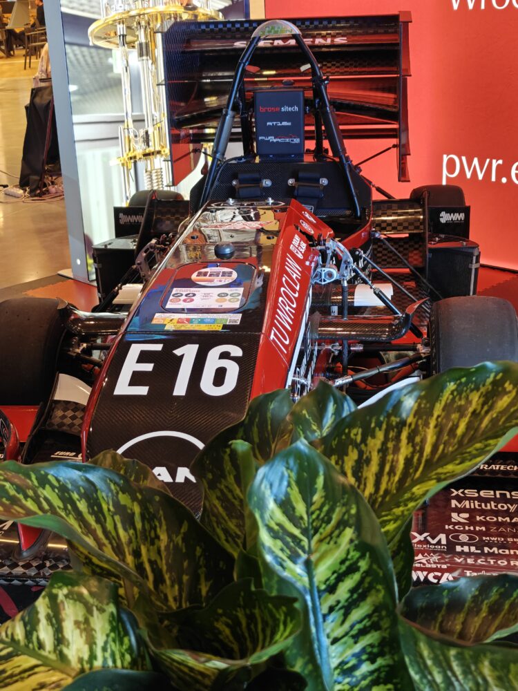PWr na KNM 2026 - bolid PWr Racing Team